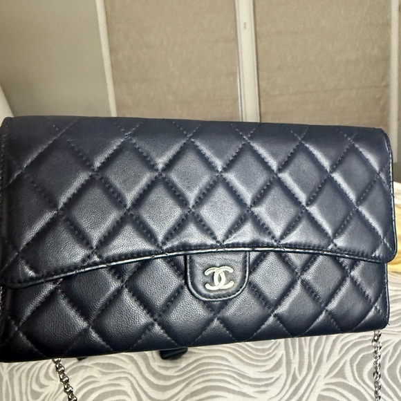 Chanel Navy Lambskin Leather Flap Long Wallet with Pouch – Classic Elegance - Picture 1 of 10